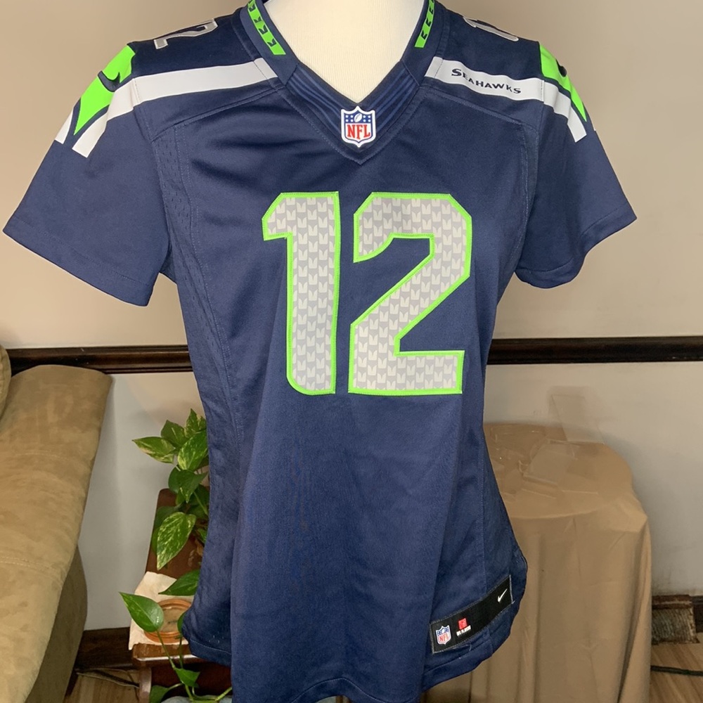 NFL Seattle Seahawks (12 Fan) Standard fit womens small girl large NFL shield at